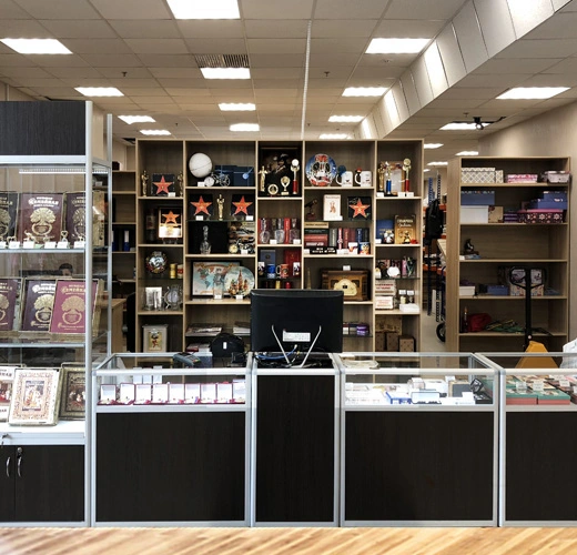 Фото входа в магазин