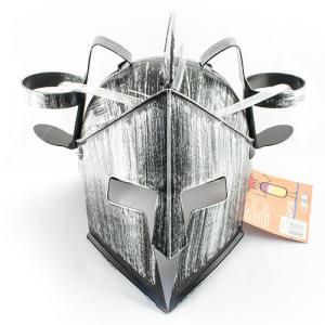 Каска с подставкой под банки 