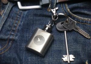 Именная фляжка - брелок *Лучшему охотнику*