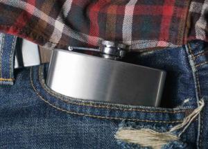 Именная фляжка *Лучшему защитнику Отечества* (большая)