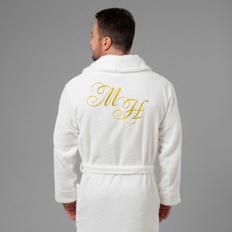 Мужской халат с вышивкой 