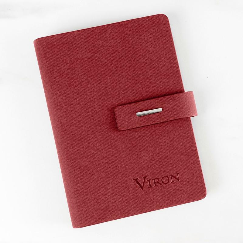 Ежедневник с гравировкой «IN RED»