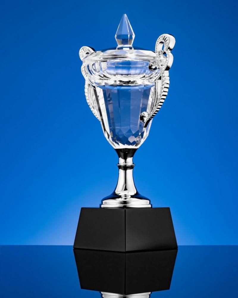 Хрустальный кубок 