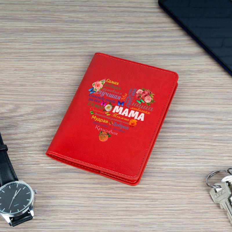 Обложка для паспорта Премиум «Сердце из слов МАМЕ» красная