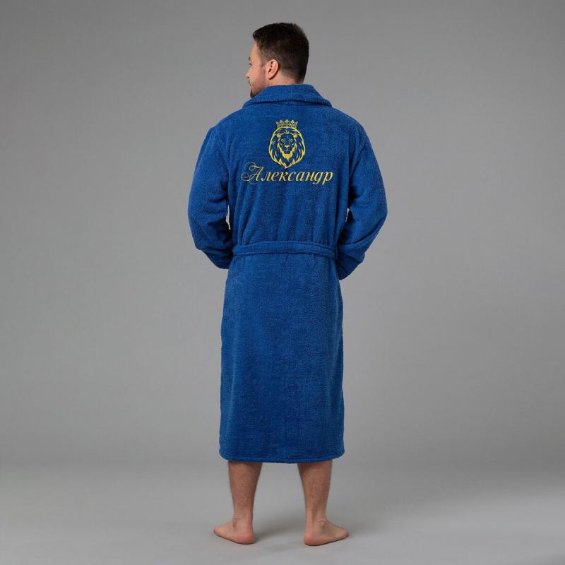 Мужской халат с вышивкой 