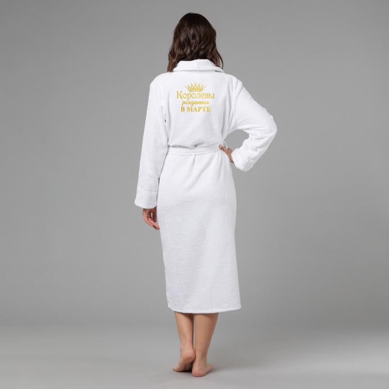 Женский халат с вышивкой  